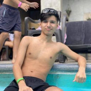 Meet your Posher, Alejandro